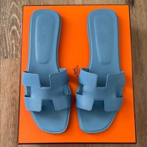 Hermès Oran Sandals Size 38 in Bleu Cameo